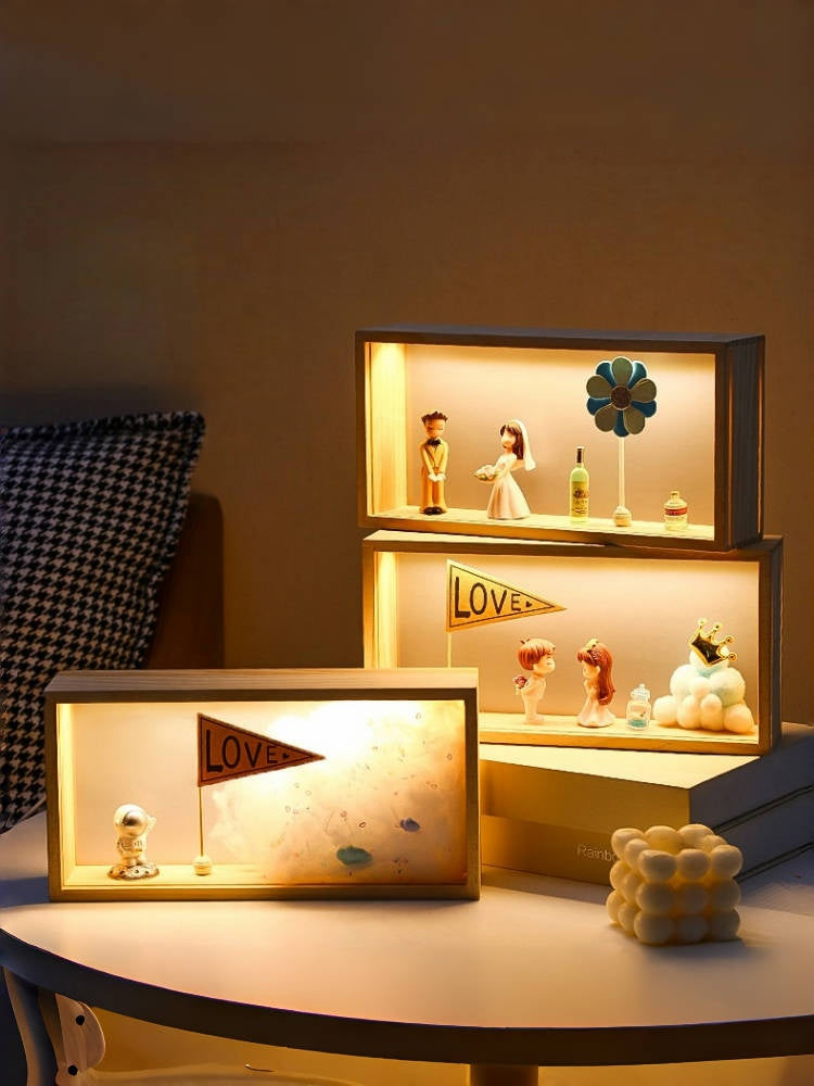 Wooden-Frame Couple Diorama Night Light