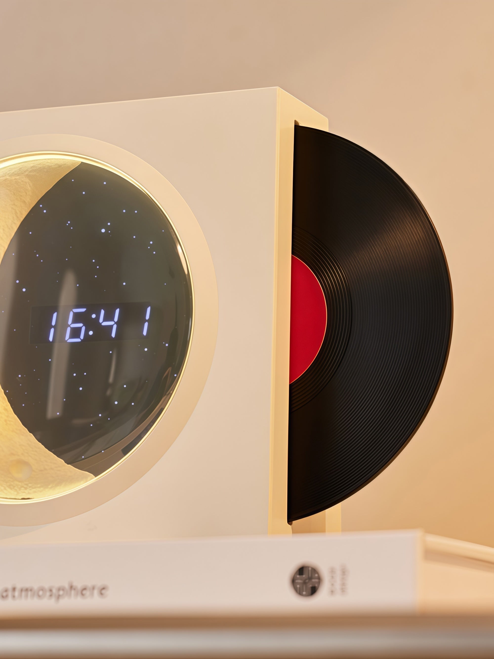 Moon-Dial Retro Vinyl Bluetooth Speaker