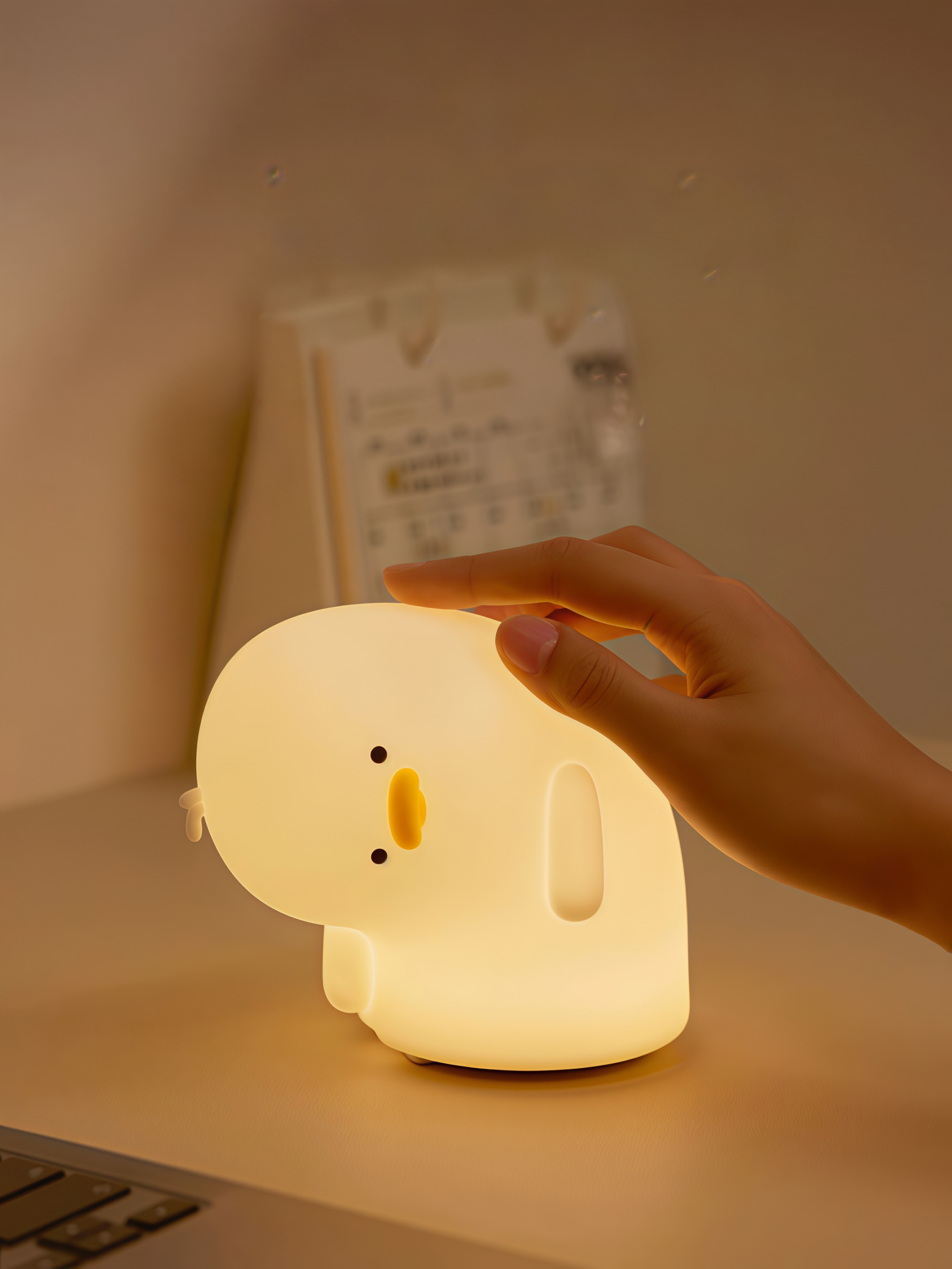 Tilt-Neck Duck Night Light